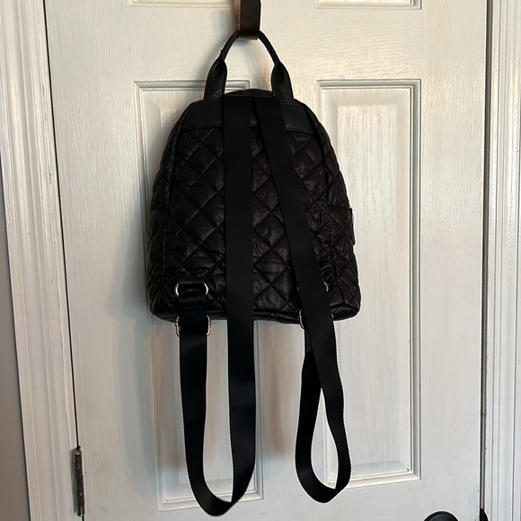 Kenneth Cole Reaction quilted mine backpack EUC - Picture 6 of 14